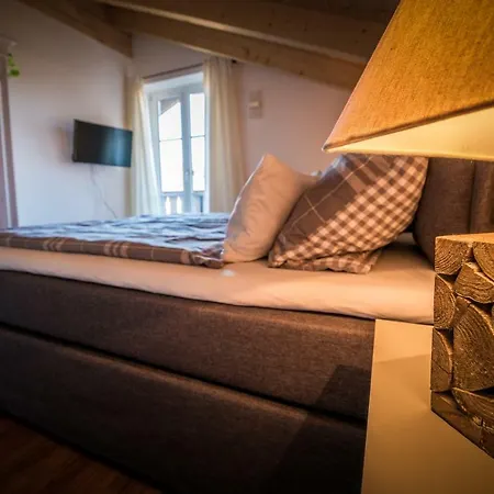 Alpenwohnung Neuner Lägenhet