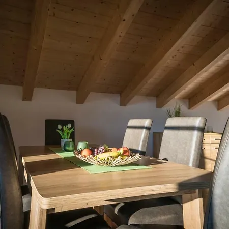 Alpenwohnung Neuner Lägenhet